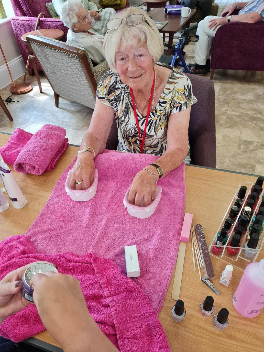 A pampering session - Dormy Care Communities